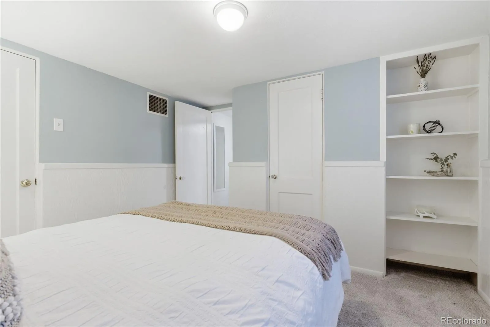 2740 S Franklin Street Denver CO 80210 MLS #REC2775699 04272026131827 1600 28