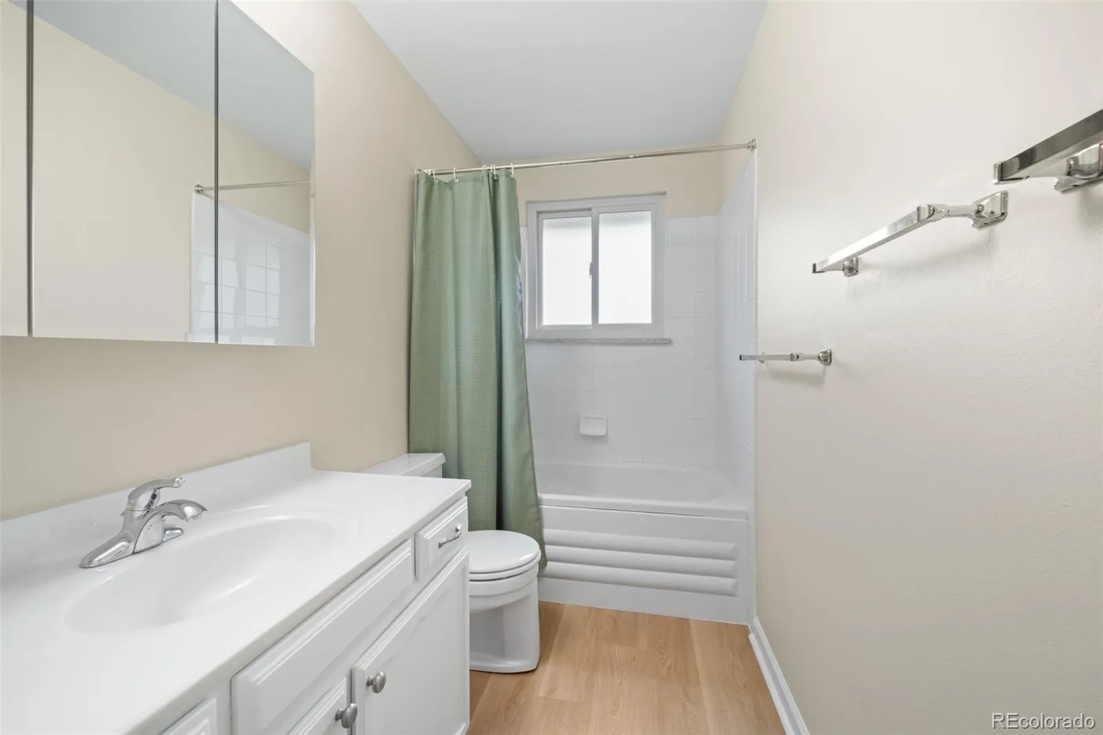 2985 S Eaton Street Denver CO 80227 MLS #REC2776825 05202026194341 1600 13