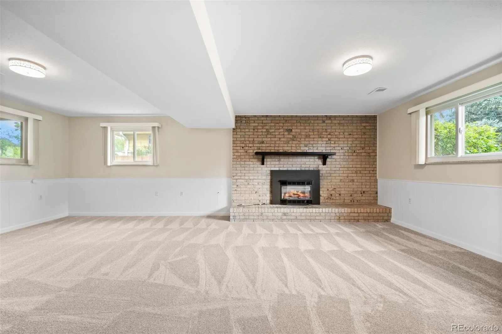 2985 S Eaton Street Denver CO 80227 MLS #REC2776825 05202026194341 1600 25