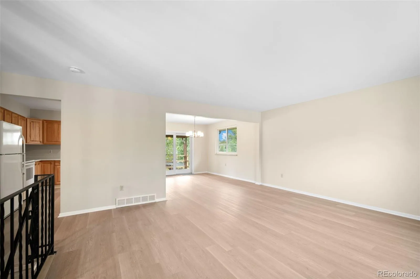 2985 S Eaton Street Denver CO 80227 MLS #REC2776825 05202026194341 1600 5