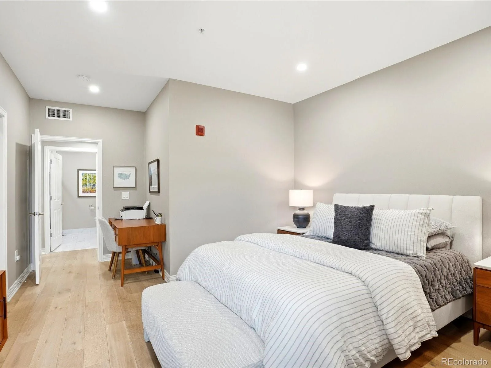 2700 E Cherry Creek S Drive #212 Denver CO 80209 | MLS #REC2779156 09292026000344 1600 13