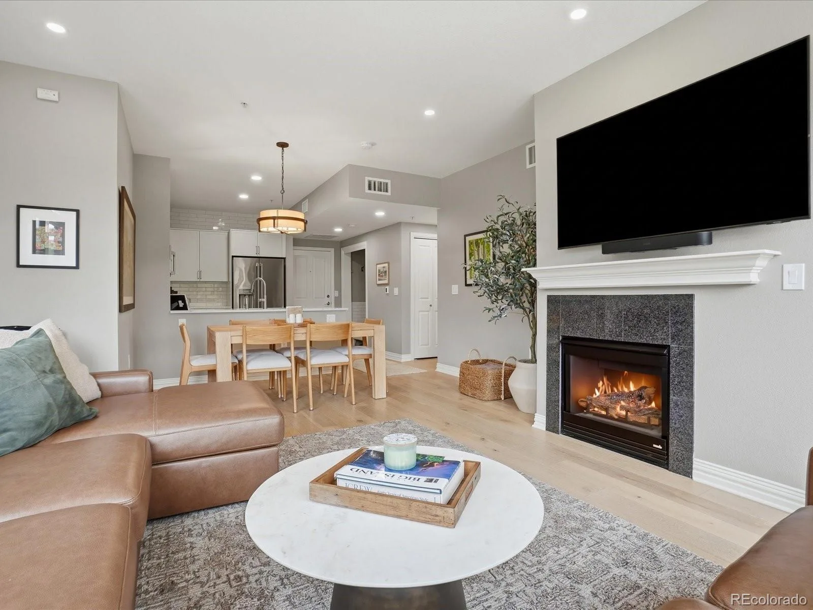 2700 E Cherry Creek S Drive #212 Denver CO 80209 | MLS #REC2779156 09292026000344 1600 6