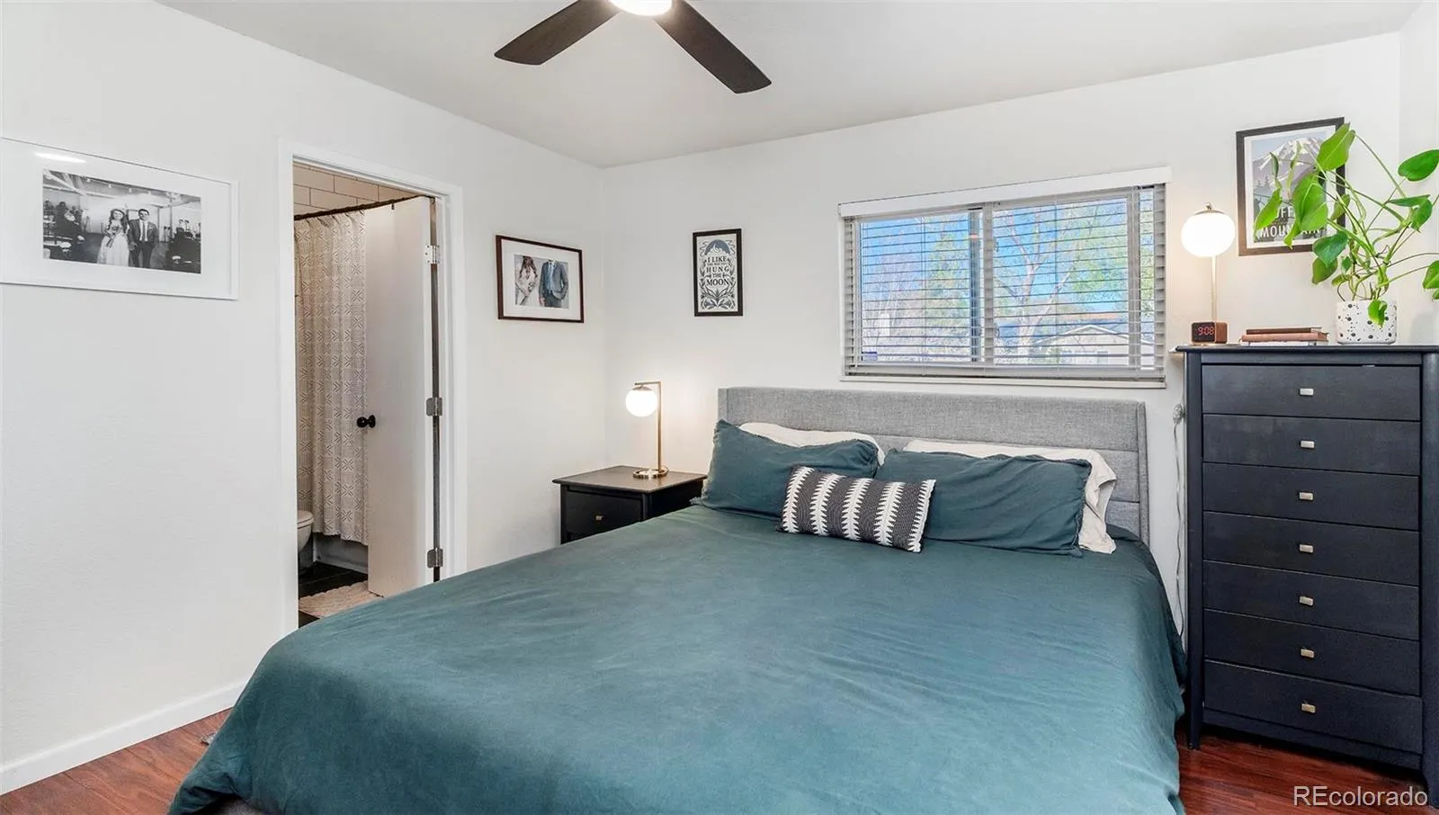 04202026172401 1600 10