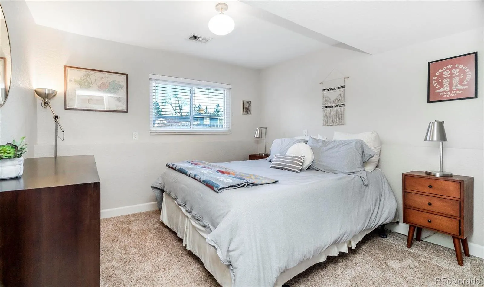 04202026172401 1600 18