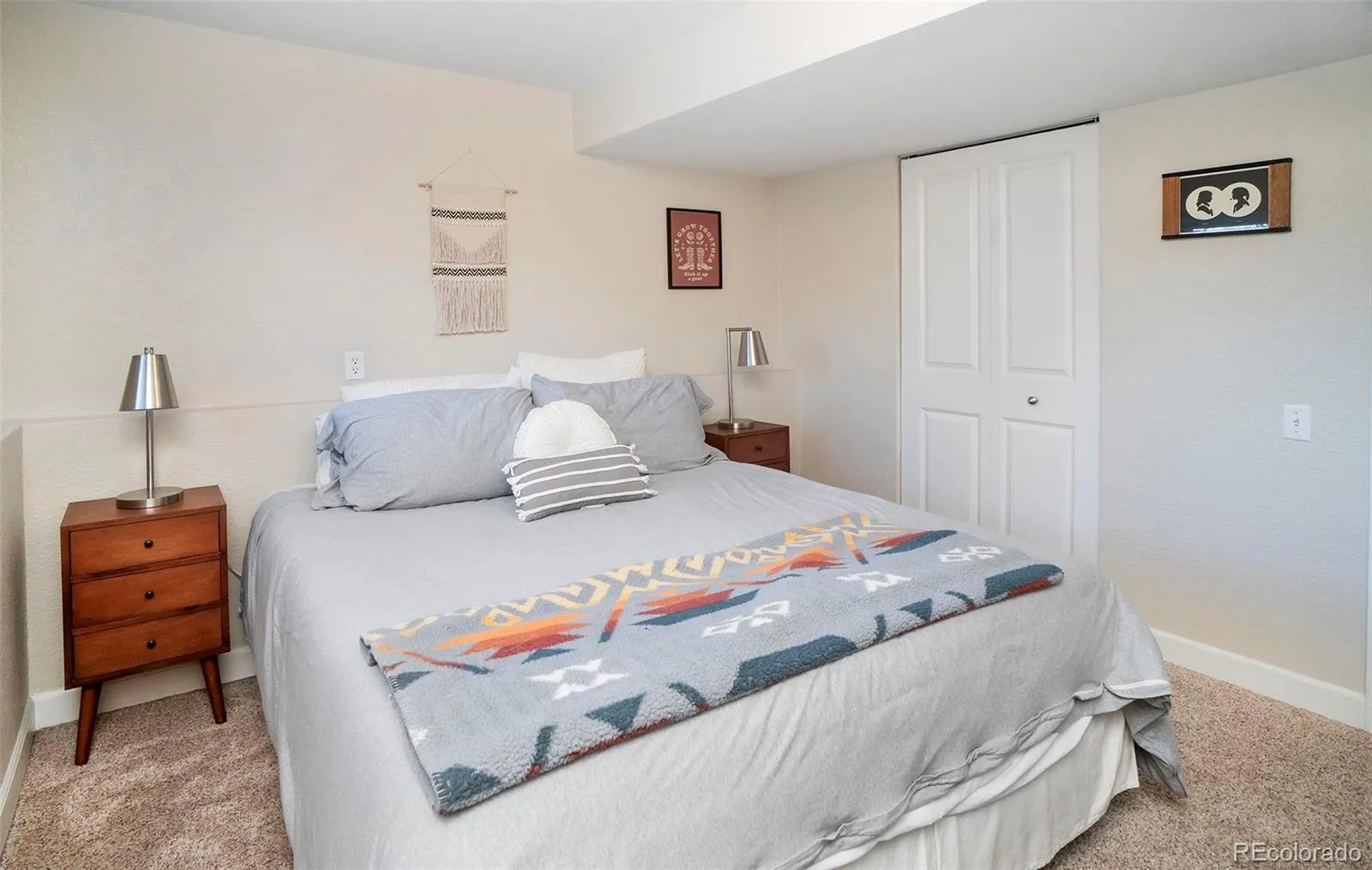 04202026172401 1600 19