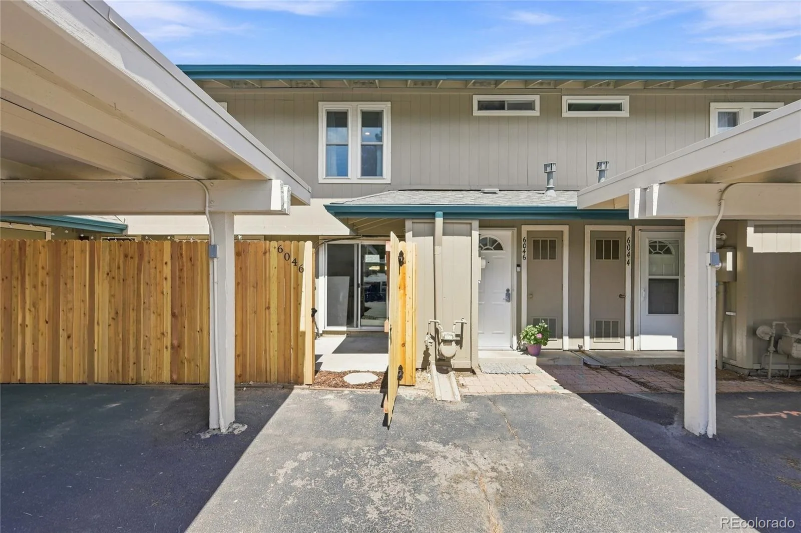 6046 S Willow Way Greenwood Village CO 80111 | MLS #REC2780641 08272026004322 1600 23