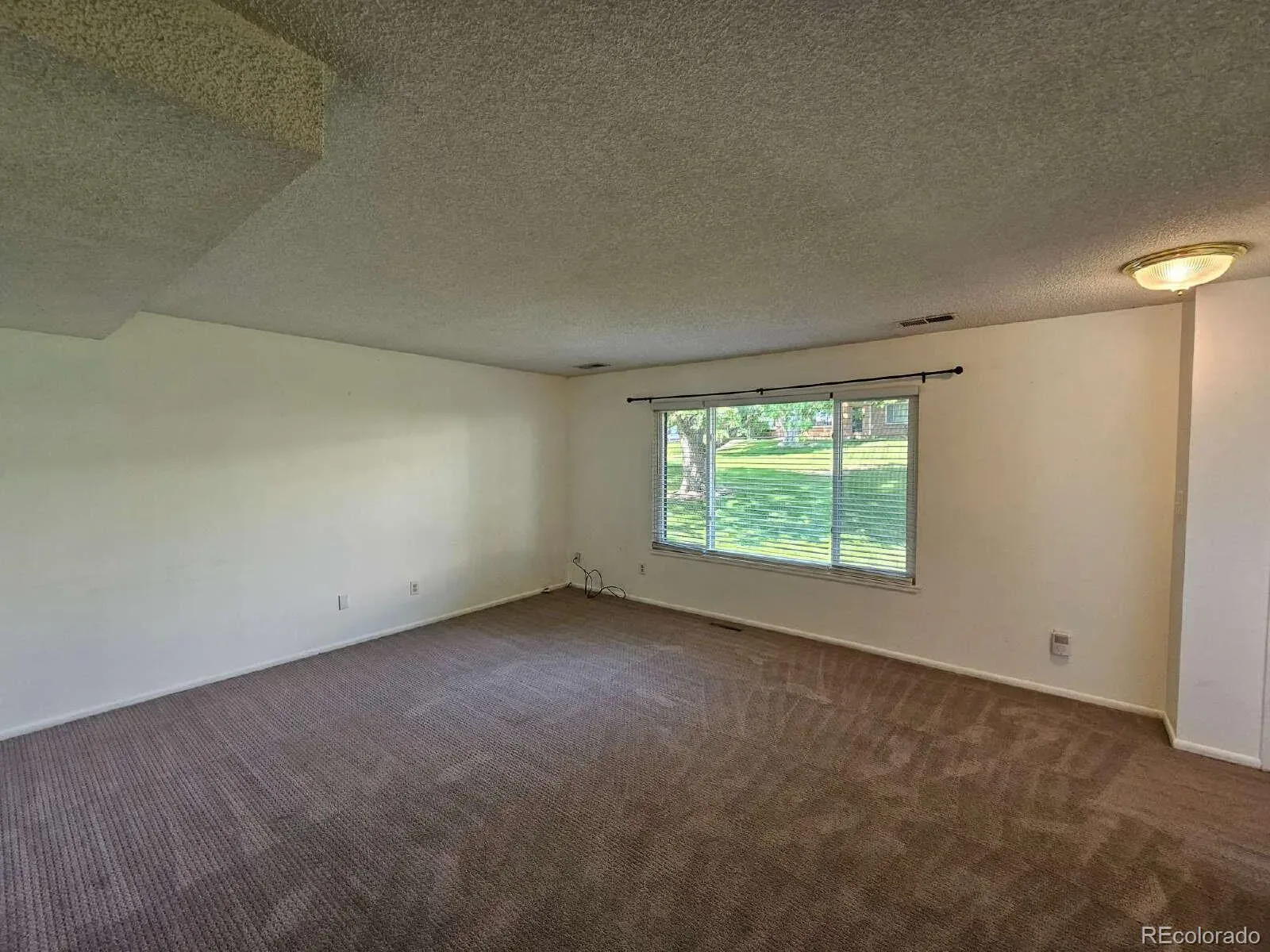 9025 E Mansfield Avenue Denver CO 80237 MLS #REC2783715 03212026013539 1600 25