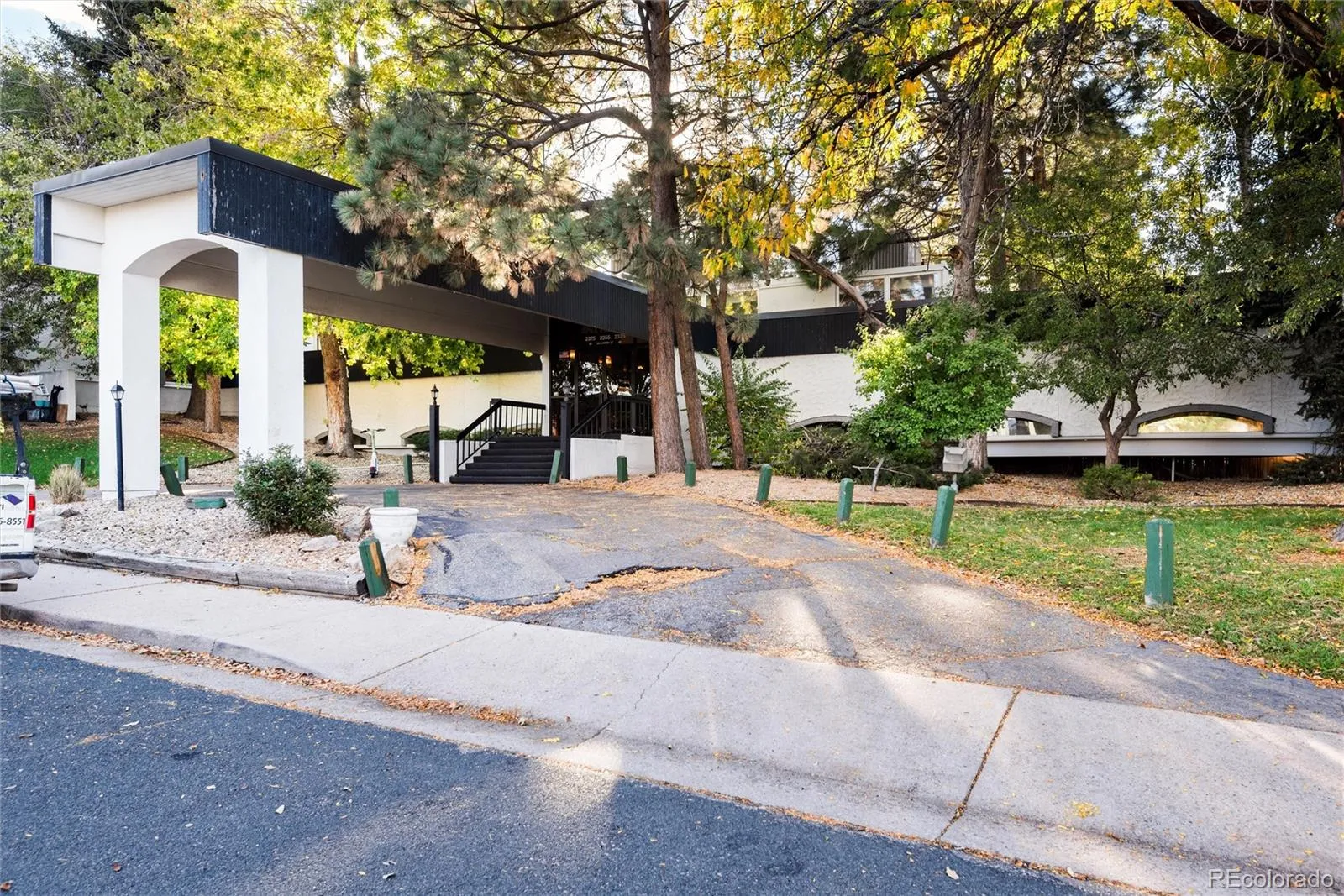 2325 S Linden Court #200 Denver CO 80222 MLS #REC2783942 05252026140403 1600 26