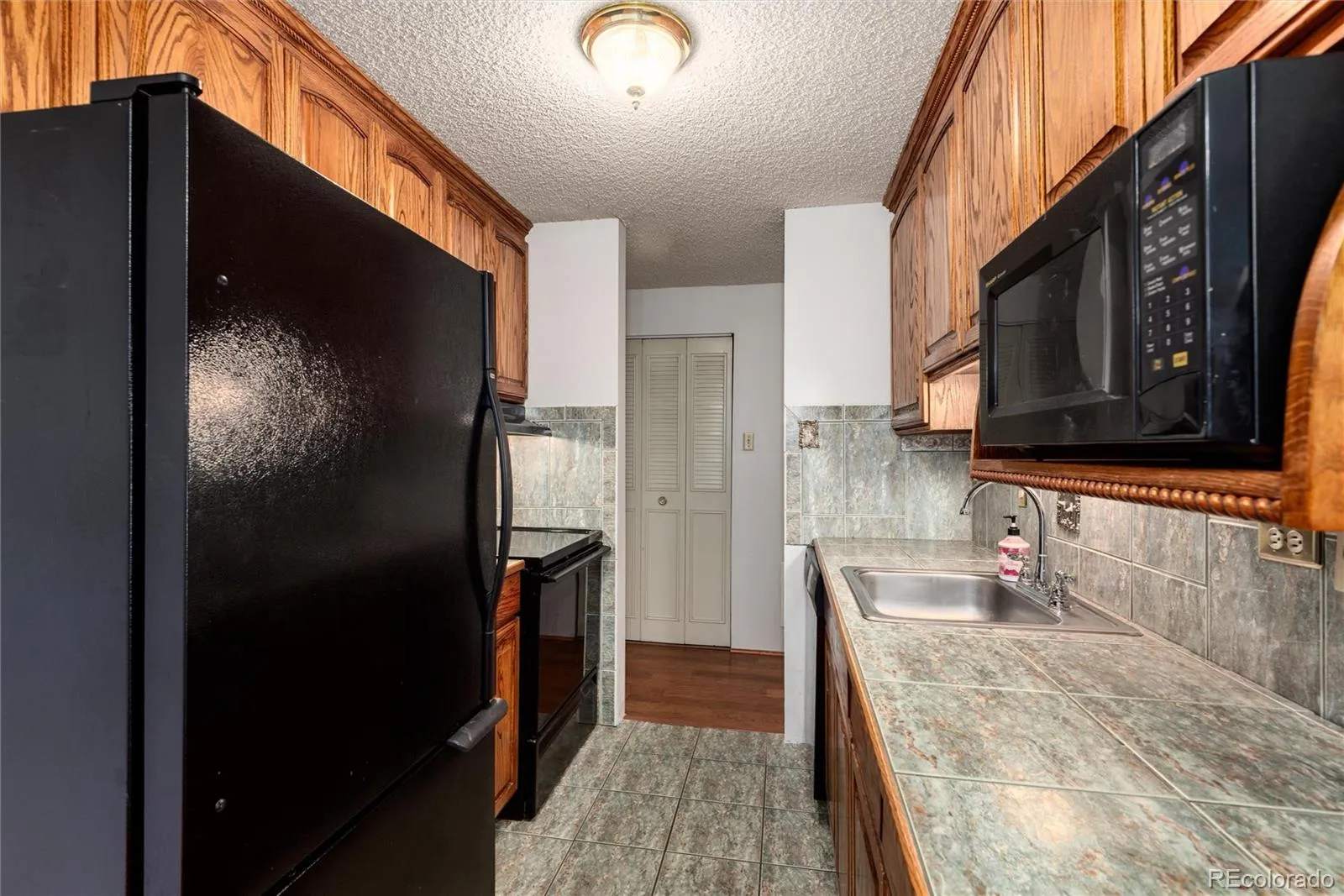 2325 S Linden Court #200 Denver CO 80222 MLS #REC2783942 05252026140403 1600 5