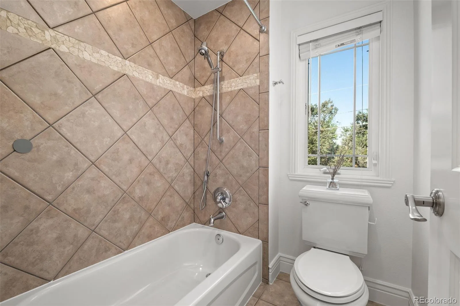 1075 Jersey Street Denver CO 80220 | MLS #REC2785156 07172026161037 1600 38