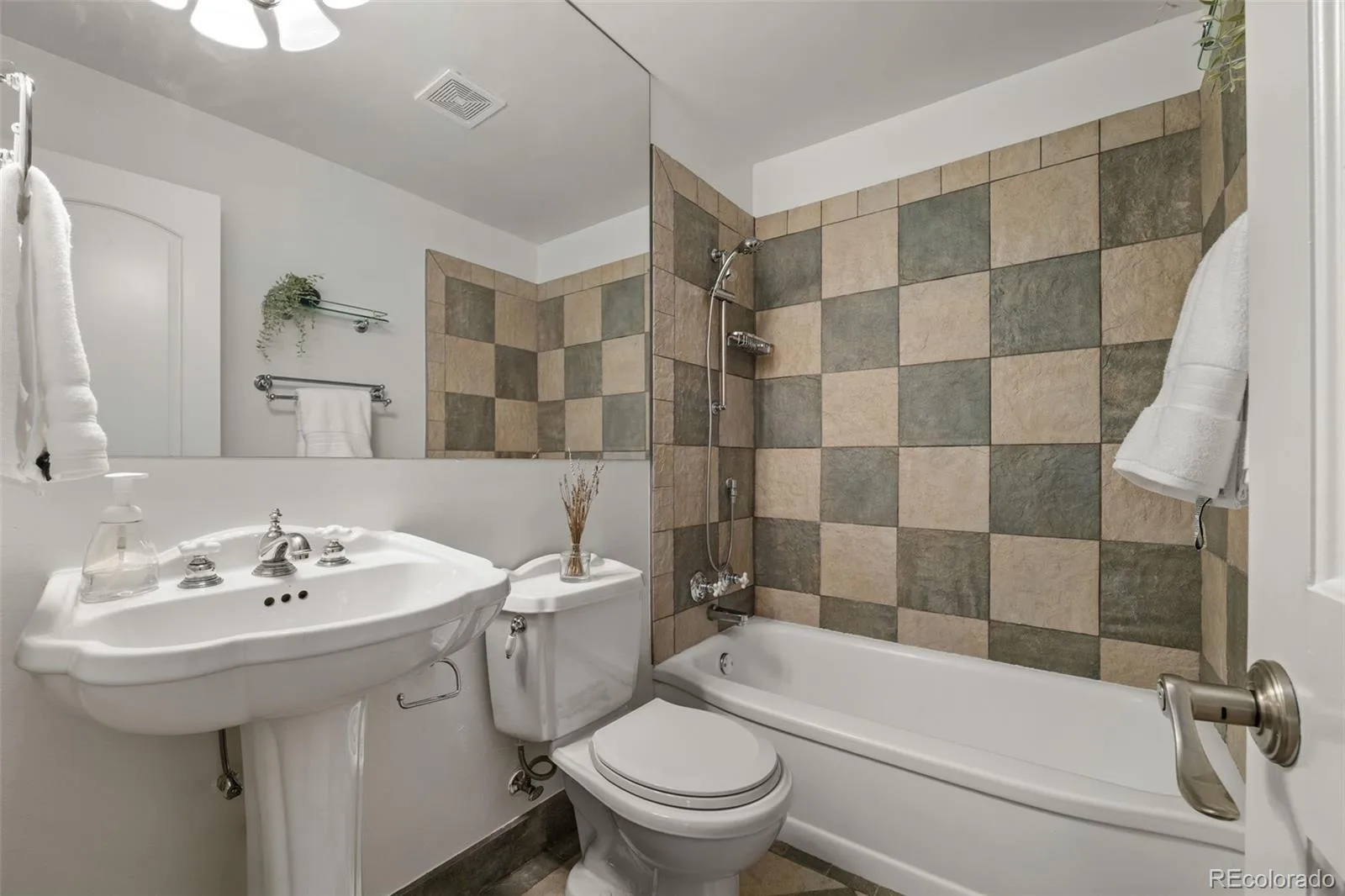 1075 Jersey Street Denver CO 80220 | MLS #REC2785156 07172026161037 1600 42