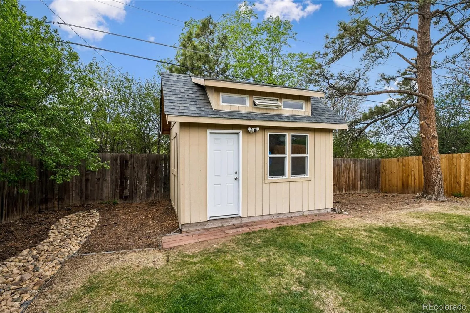 865 Grape Street Denver CO 80220 MLS #REC2787104 04302026195432 1600 32