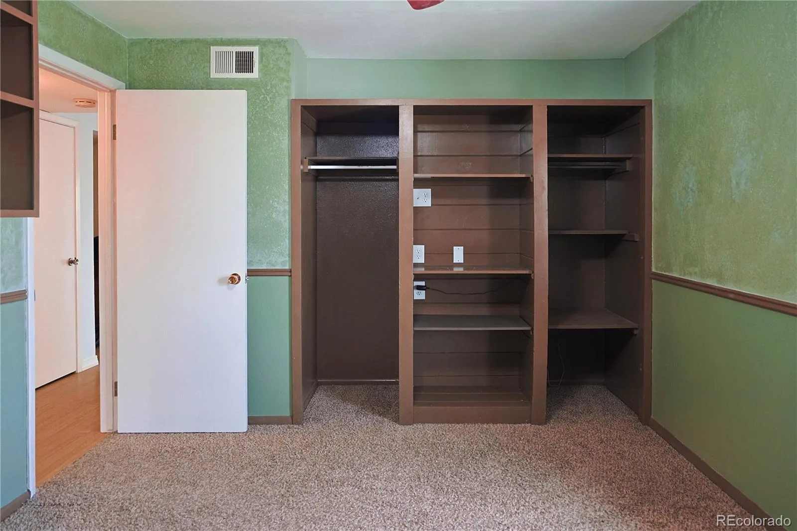 12143 Melody Drive #303 Denver CO 80234 | MLS #REC2787373 06032026024827 1600 18