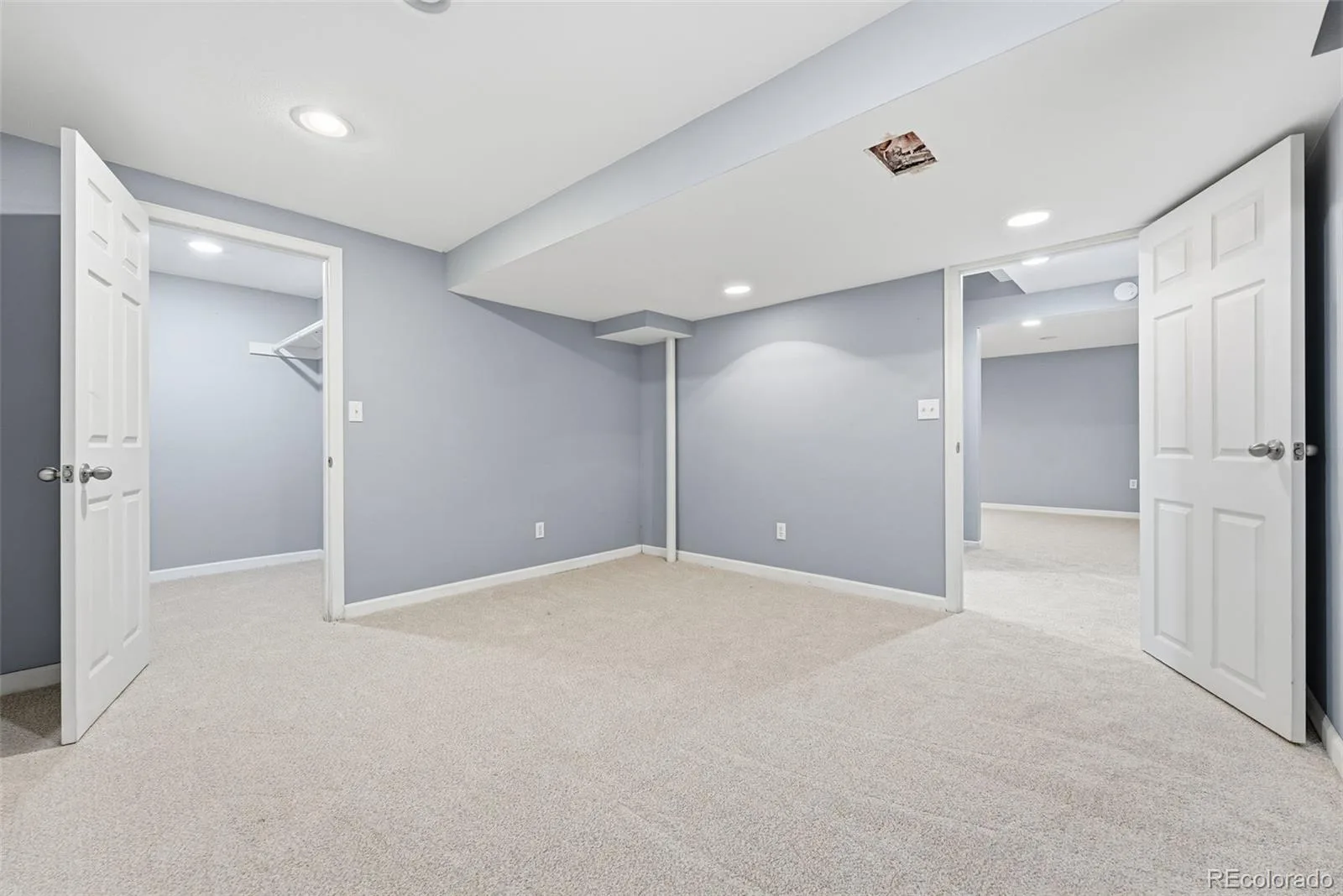 2953 S Verbena Way Denver CO 80231 MLS #REC2791123 06112026165938 1600 26