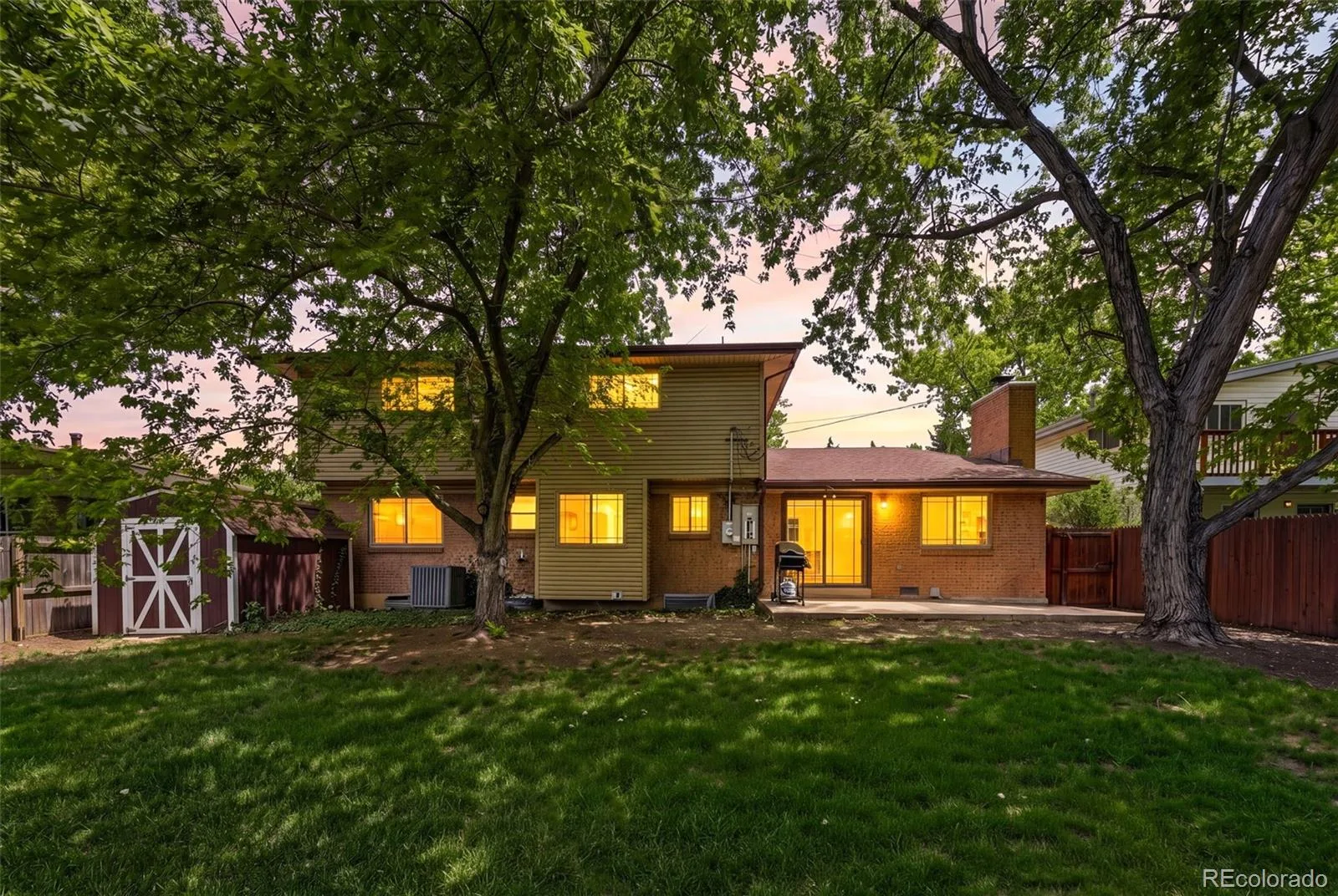 2953 S Verbena Way Denver CO 80231 MLS #REC2791123 06112026165938 1600 29
