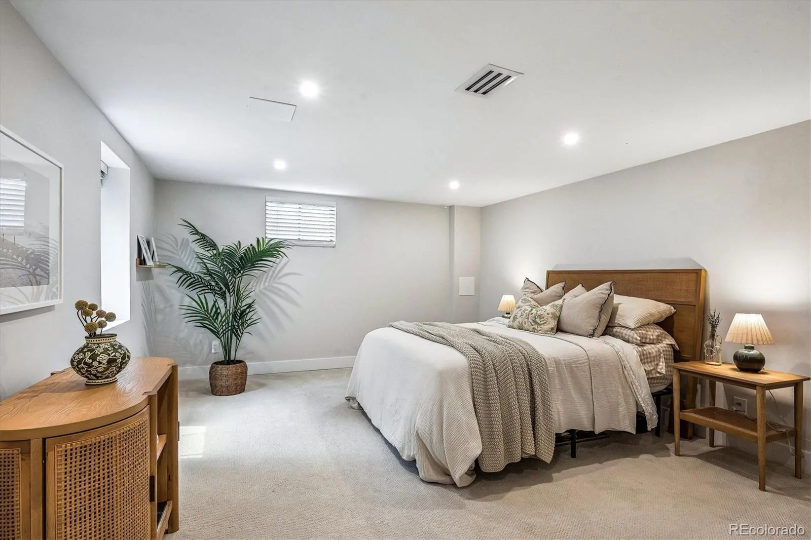 846 S Jersey Street Denver CO 80224 MLS #REC2791235 05062026192628 1600 36