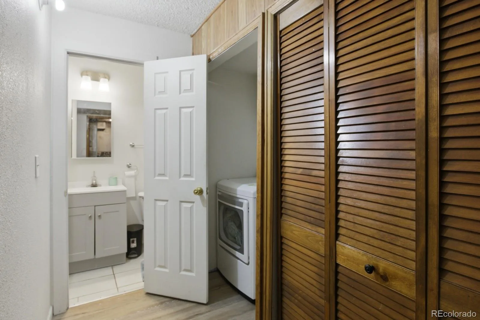 18941 E Chaffee Place Denver CO 80249 | MLS #REC2795529 06252026225531 1600 8