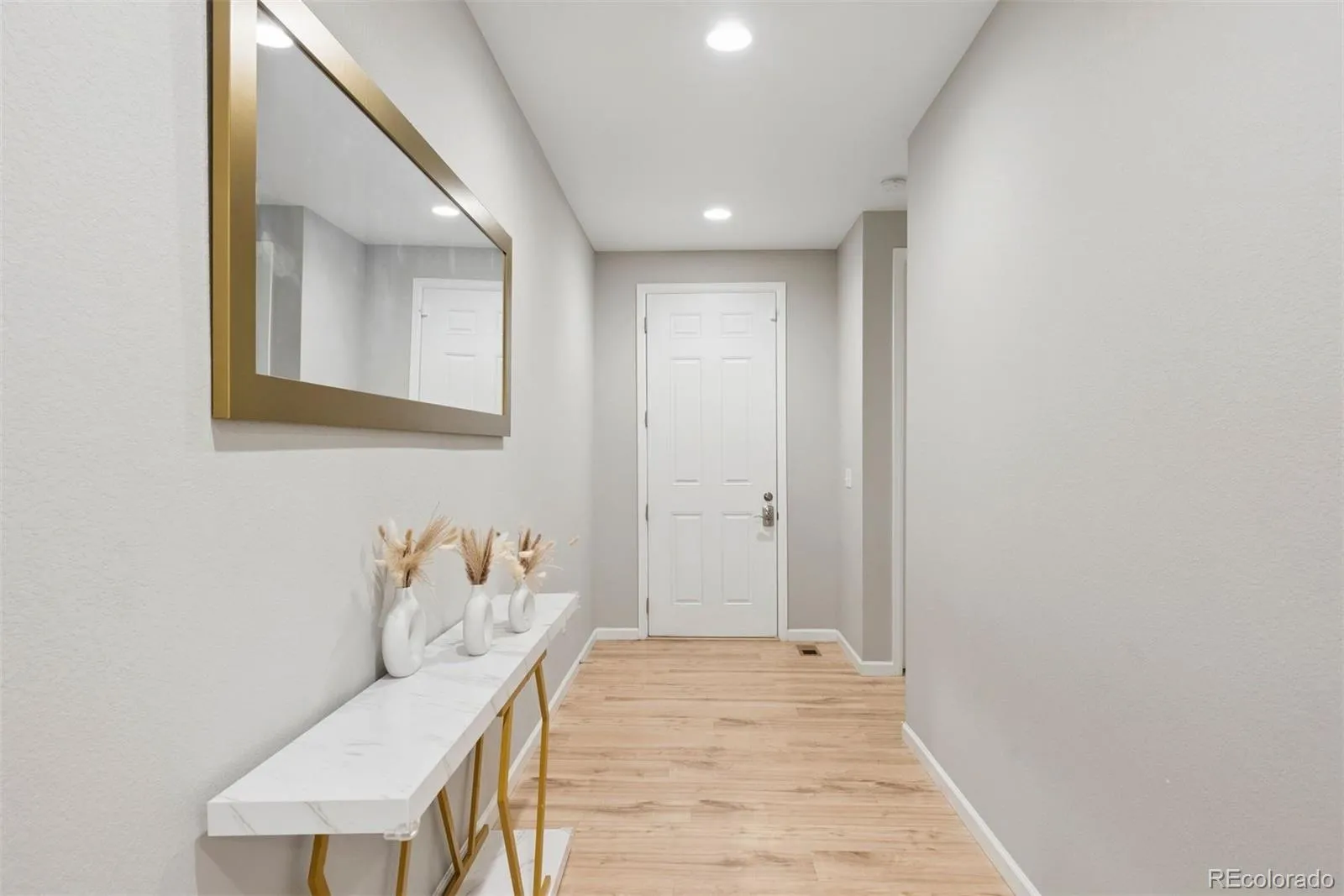 27645 E Geddes Place Aurora CO 80016 MLS #REC2795929 05142026220709 1600 14
