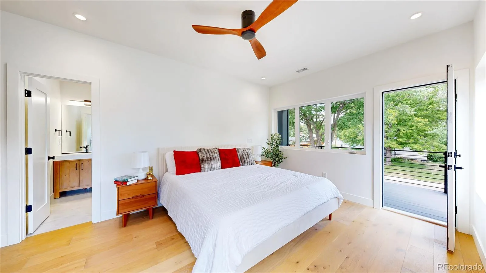 2135 S High Street Denver CO 80210 | MLS #REC2799141 08142026184917 1600 21