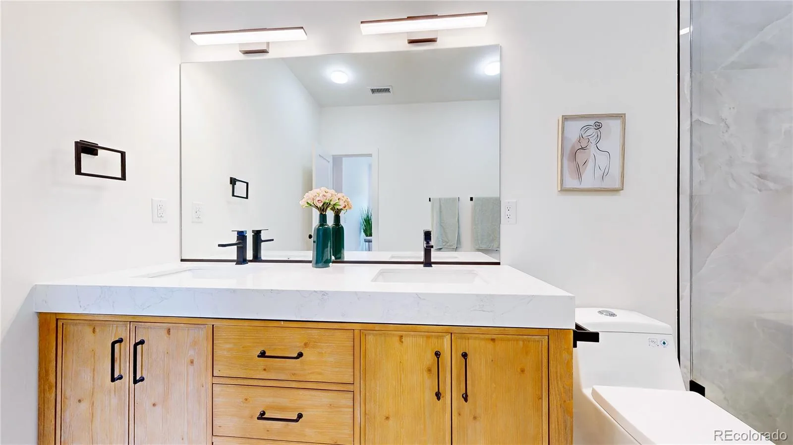 2135 S High Street Denver CO 80210 | MLS #REC2799141 08142026184917 1600 26