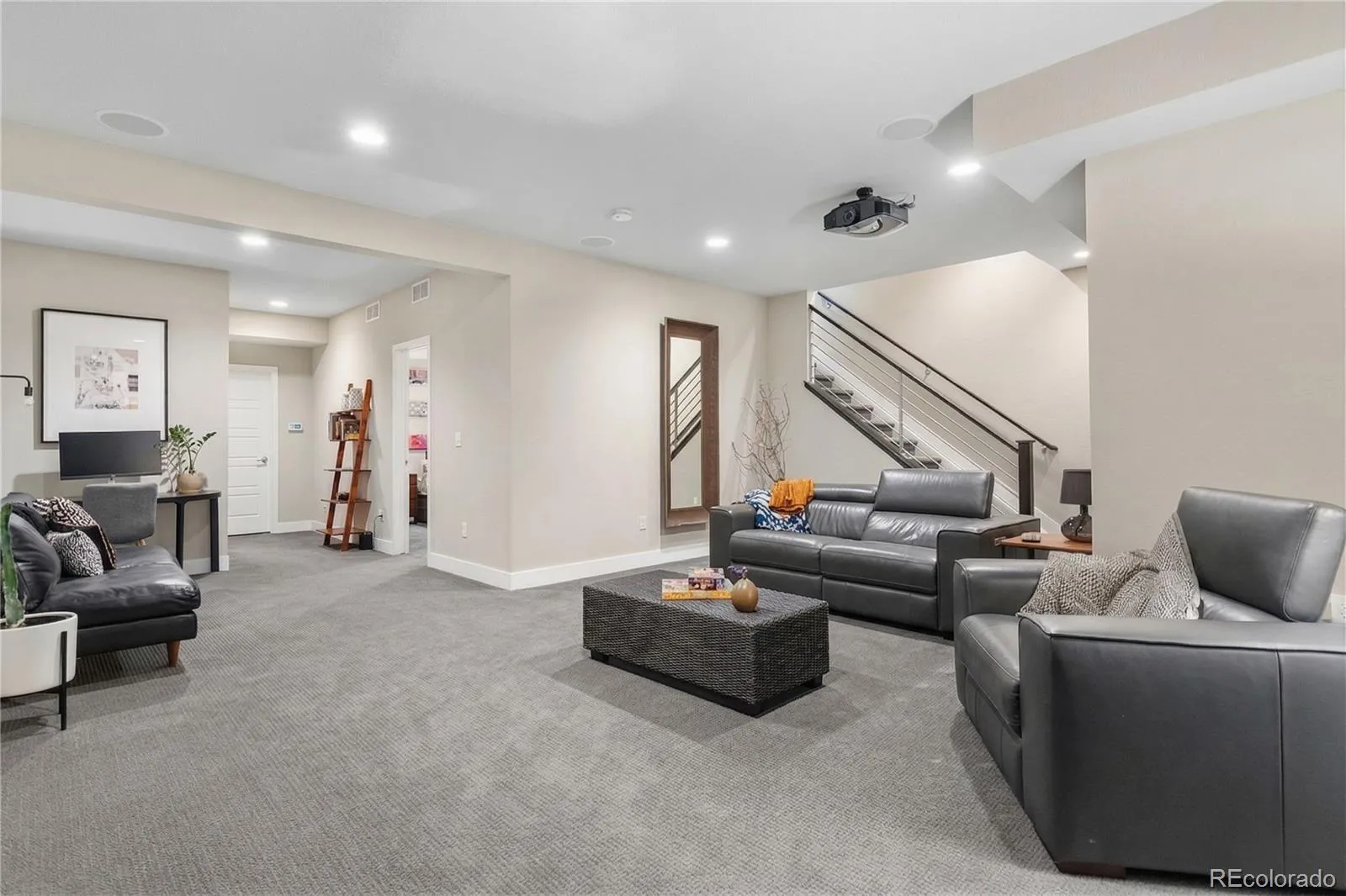 04152026230806 1600 15