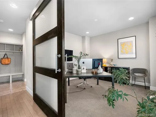 04152026230806 640 7