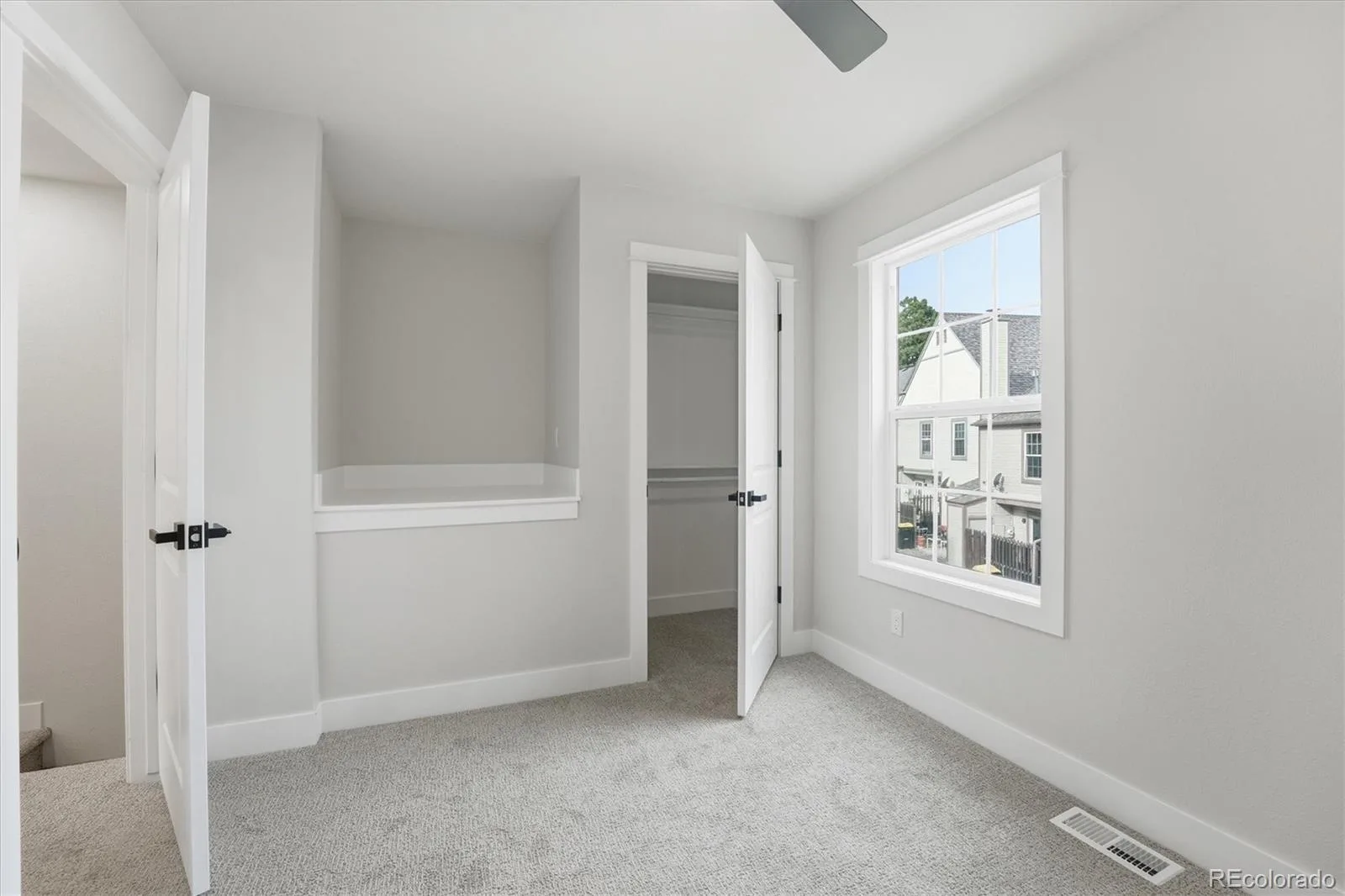 9800 W Cornell Place Lakewood CO 80227 | MLS #REC2802689 08272026202323 1600 17