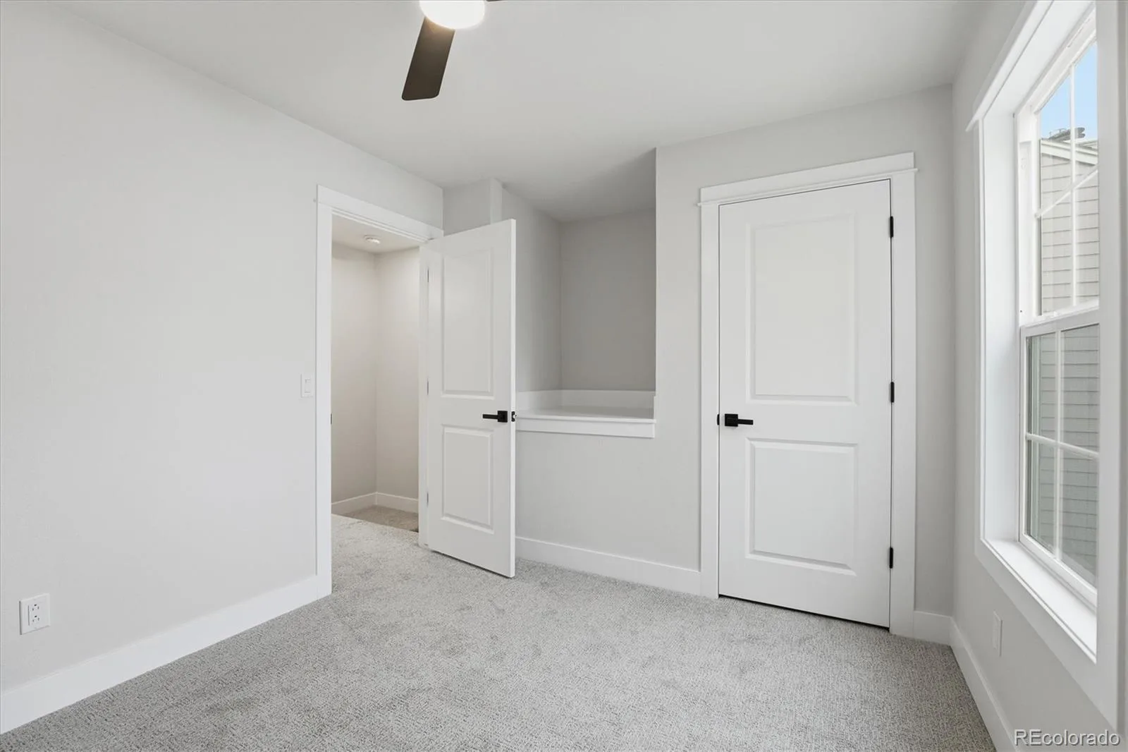 9800 W Cornell Place Lakewood CO 80227 | MLS #REC2802689 08272026202323 1600 18