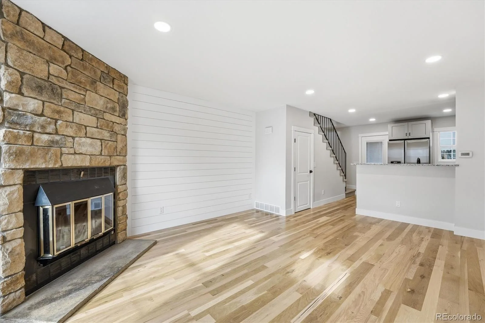 9800 W Cornell Place Lakewood CO 80227 | MLS #REC2802689 08272026202323 1600 25