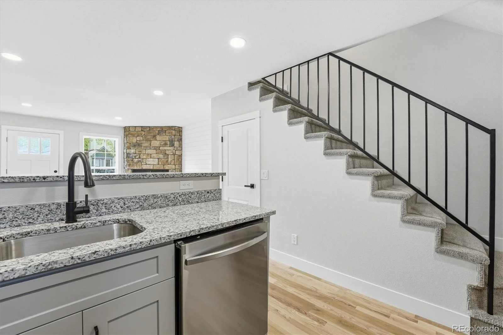 9800 W Cornell Place Lakewood CO 80227 | MLS #REC2802689 08272026202323 1600 6