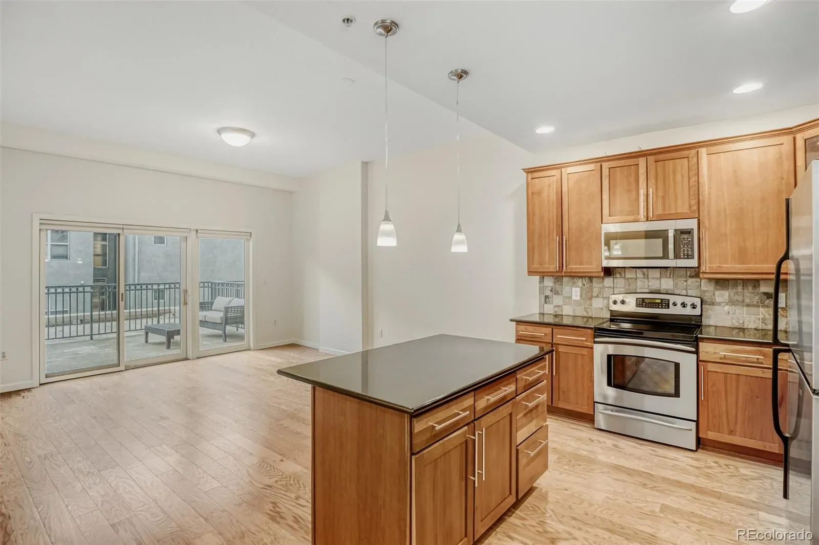 03292026030305 1600 10