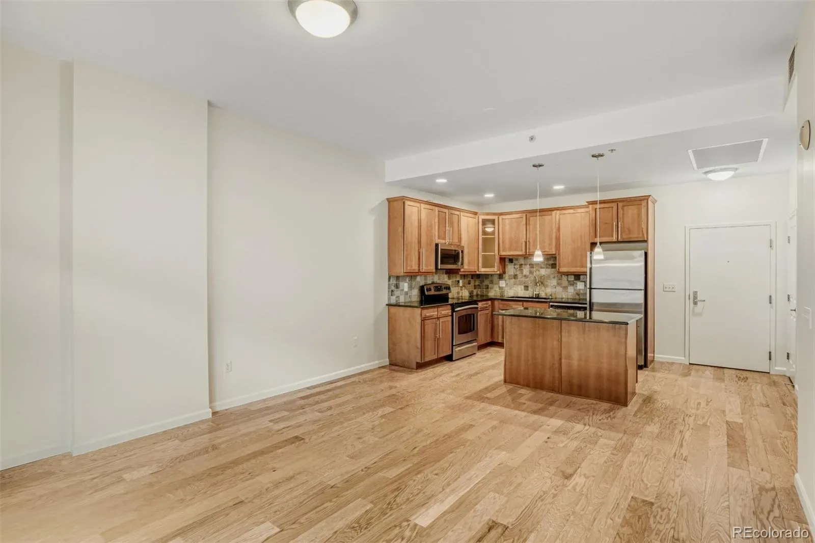 03292026030305 1600 12