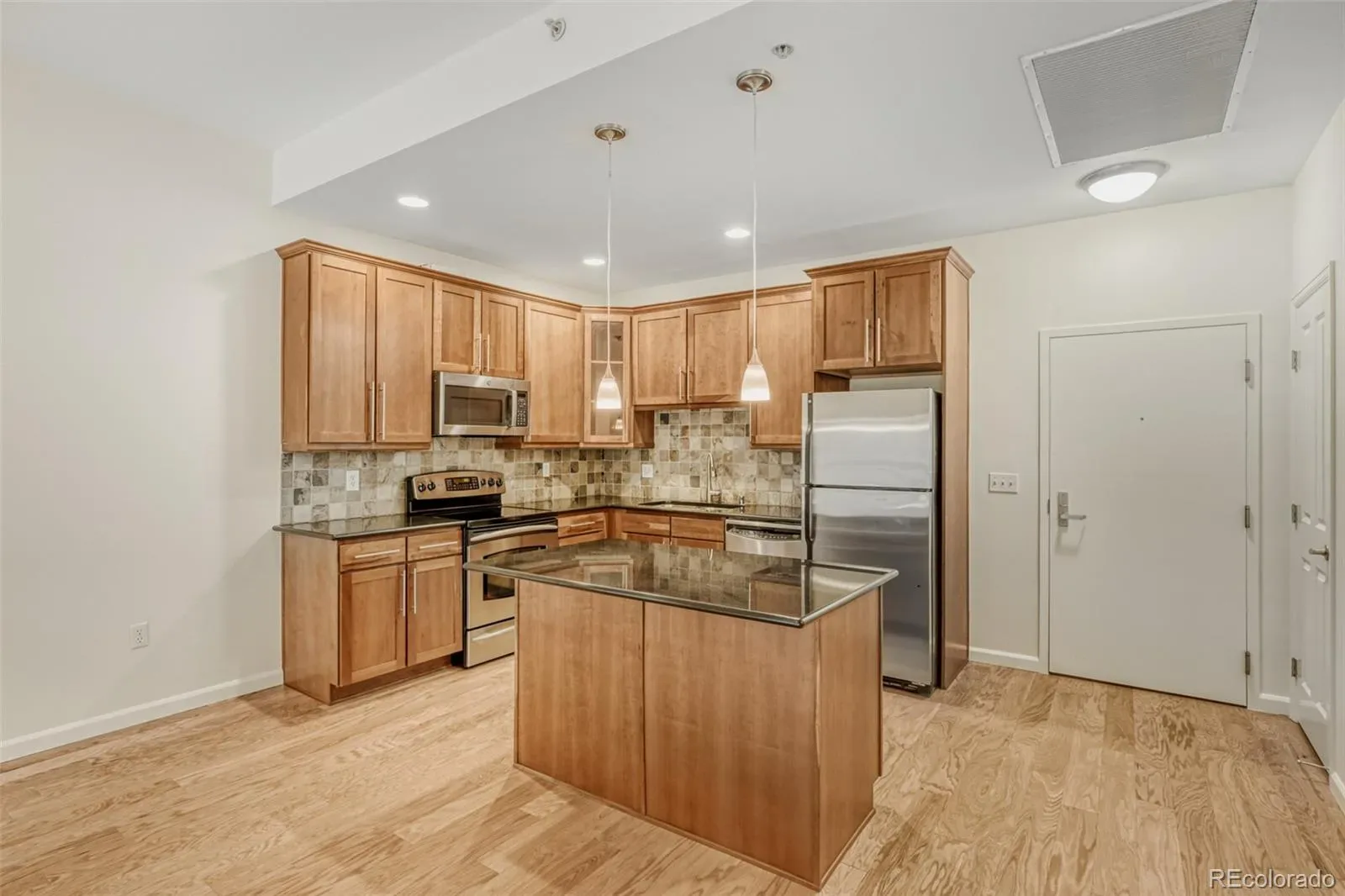 03292026030305 1600 6