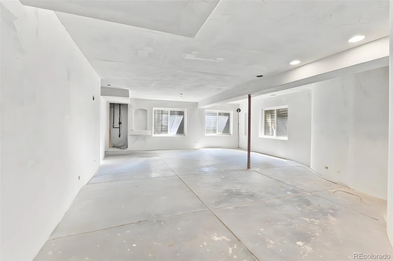 1821 S Ingalls Court Denver CO 80232 | MLS #REC2808850 08202026190645 1600 25