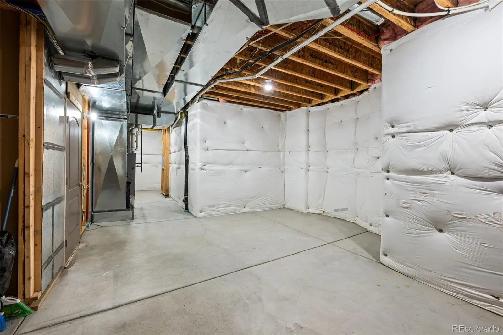 03112026213310 1600 25