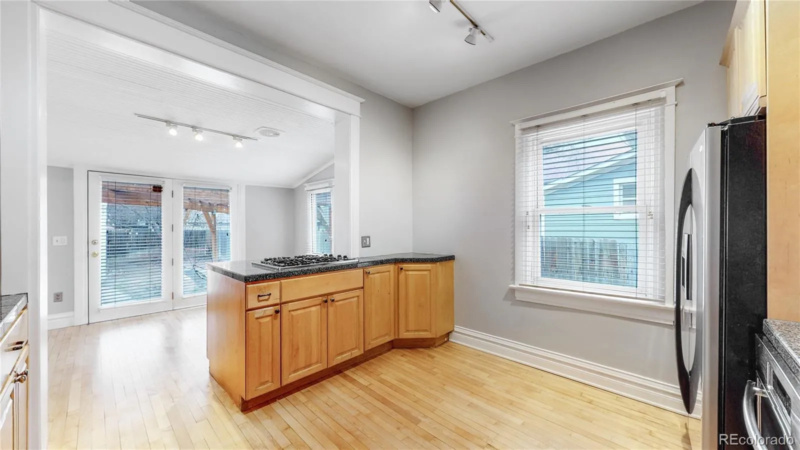 04072026205808 1600 12