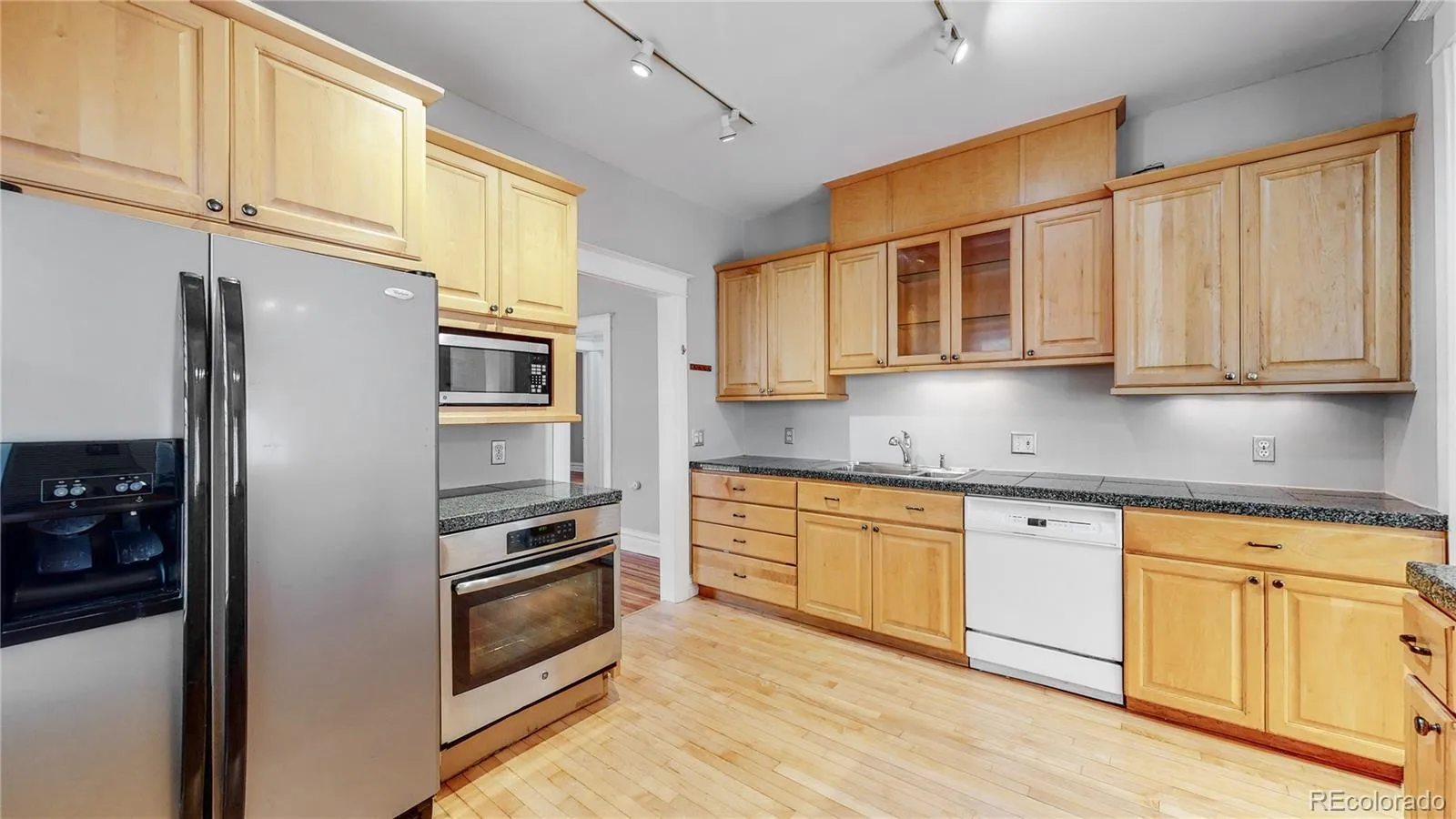 04072026205808 1600 14