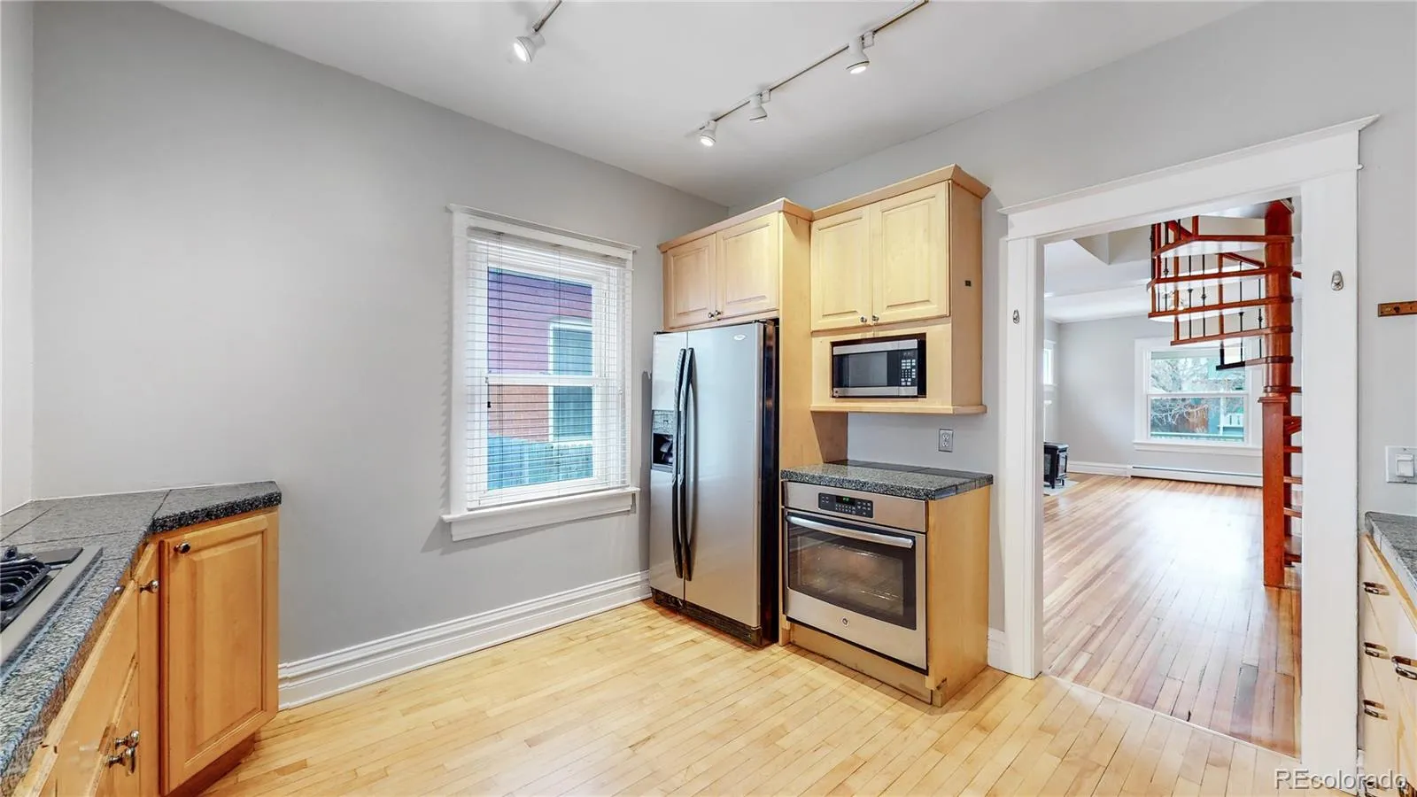 04072026205808 1600 15