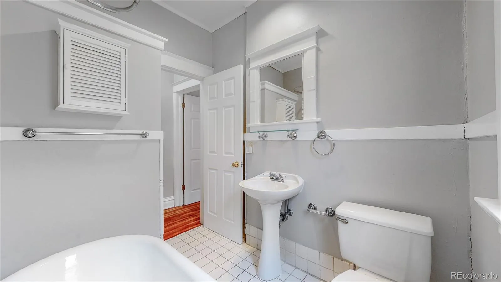 04072026205808 1600 21