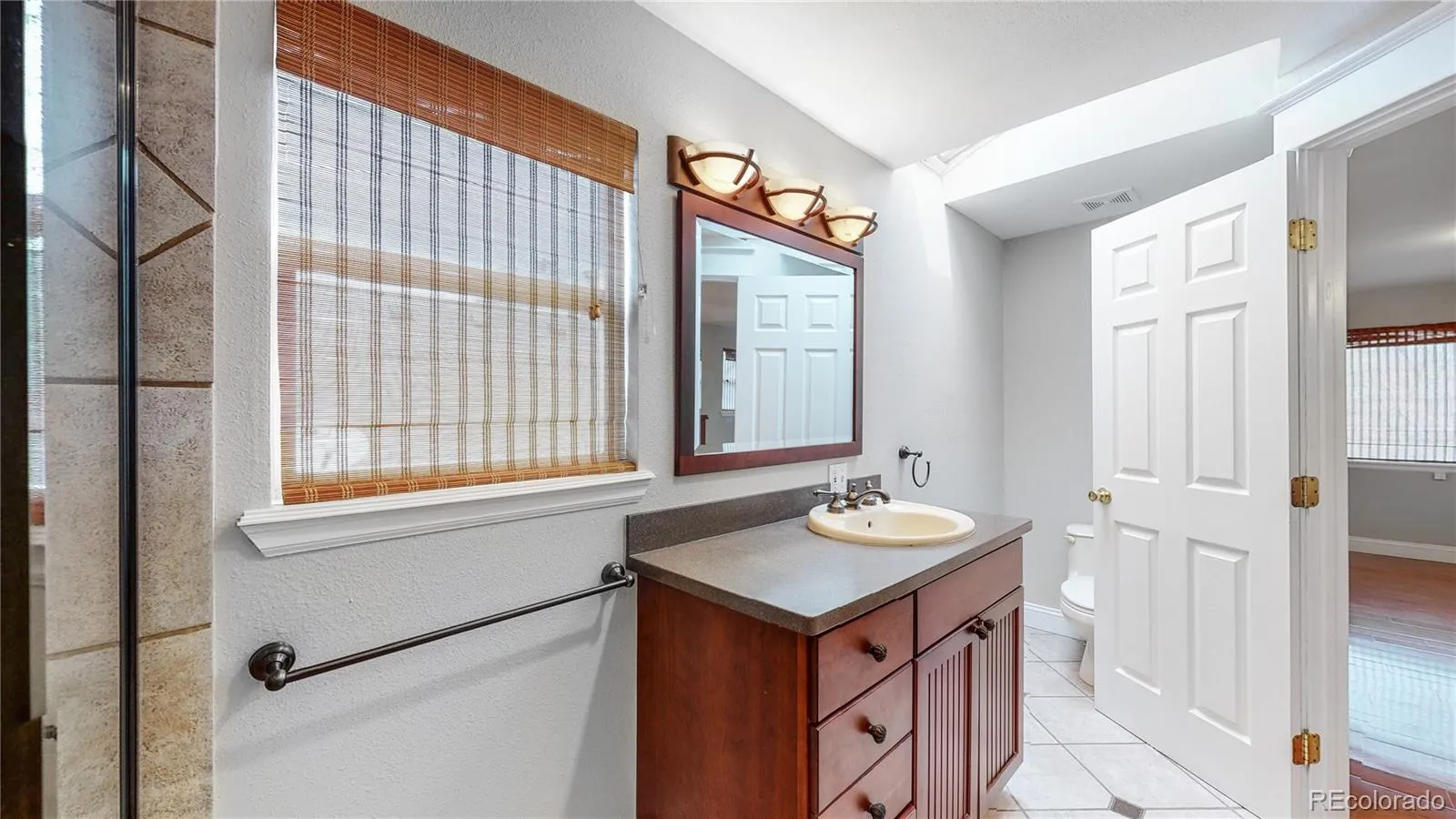 04072026205808 1600 35