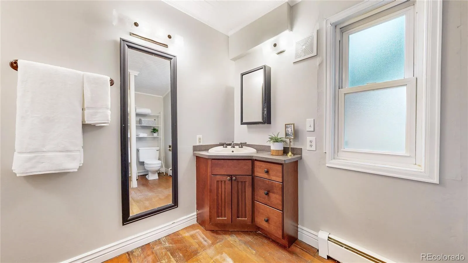 218 S Emerson Street Denver CO 80209 MLS #REC2811818 05222026220021 1600 16