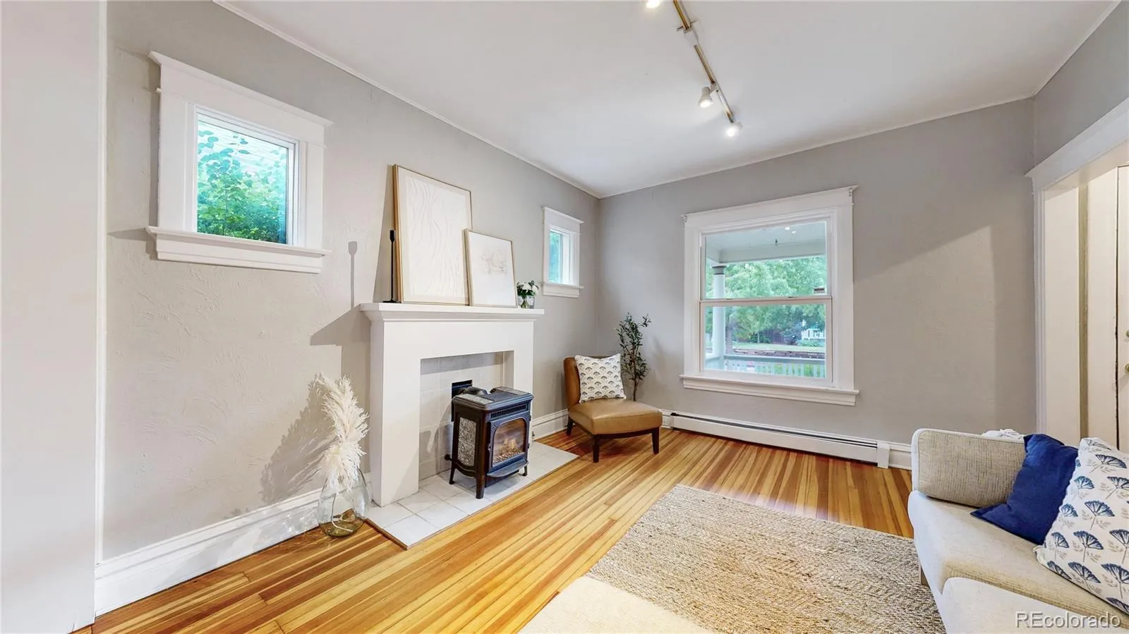 218 S Emerson Street Denver CO 80209 MLS #REC2811818 05222026220021 1600 3