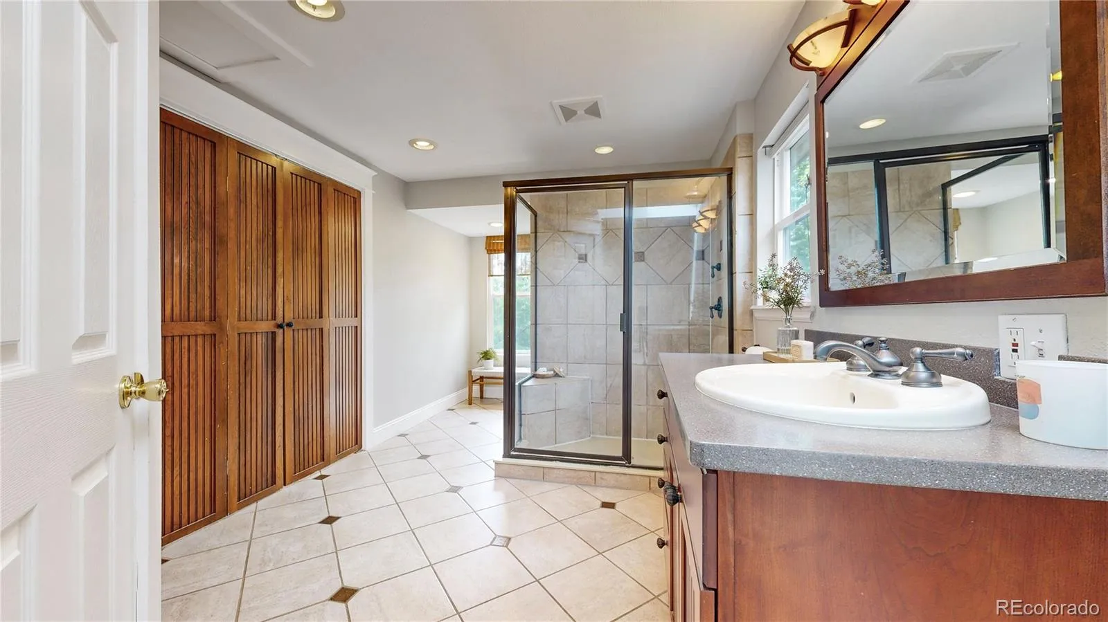 218 S Emerson Street Denver CO 80209 MLS #REC2811818 05222026220021 1600 31