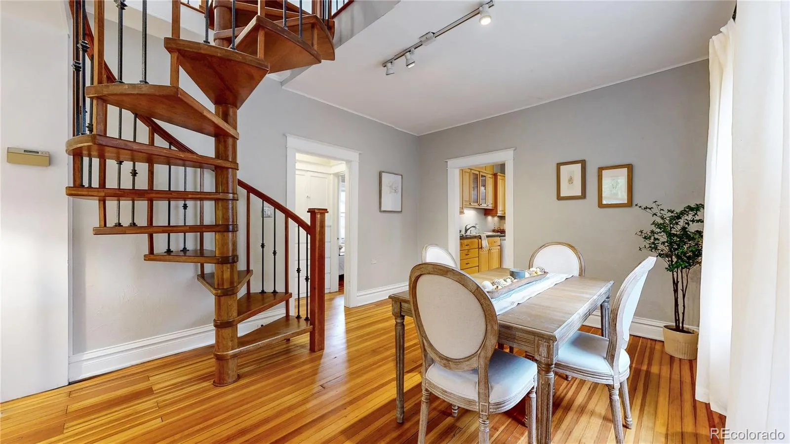 218 S Emerson Street Denver CO 80209 MLS #REC2811818 05222026220021 1600 4