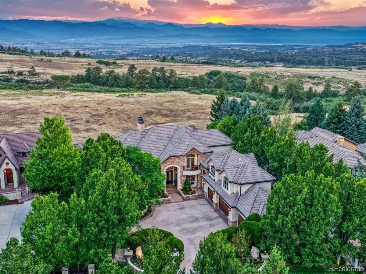 5684 Amber Ridge Drive Castle Pines CO 80108 | MLS #REC2811999 08262026180653 1200 1