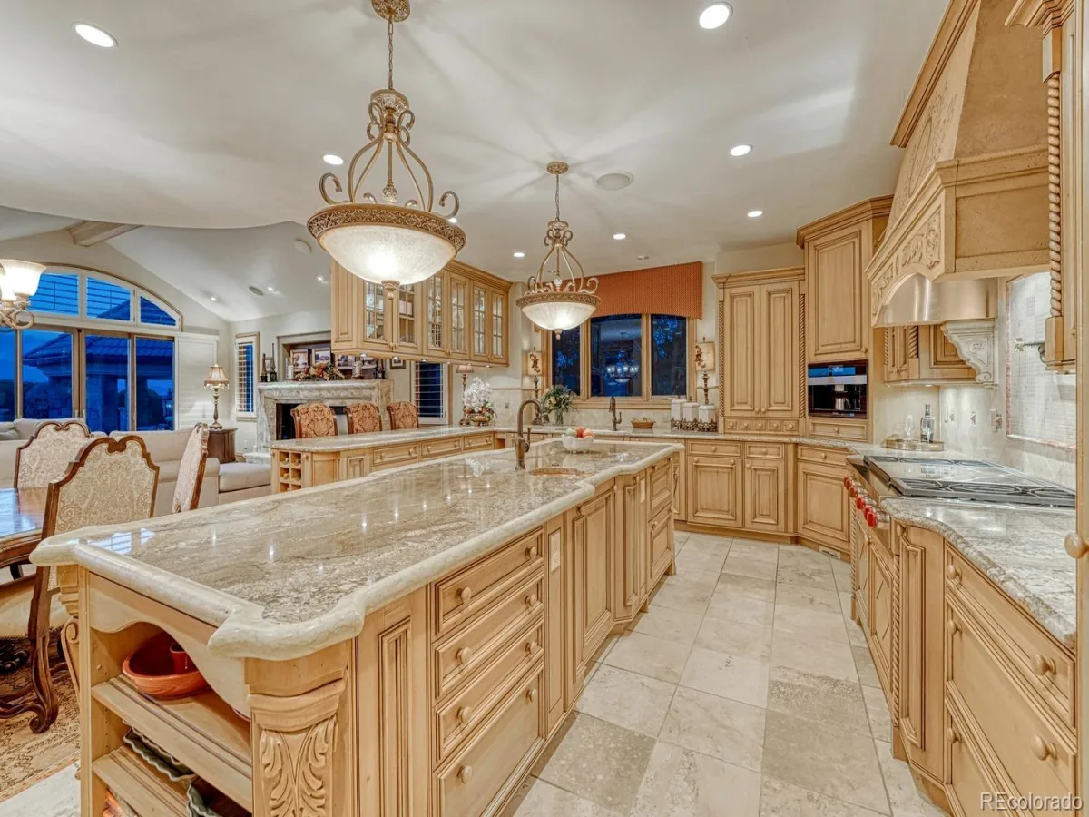 5684 Amber Ridge Drive Castle Pines CO 80108 | MLS #REC2811999 08262026180653 1200 8