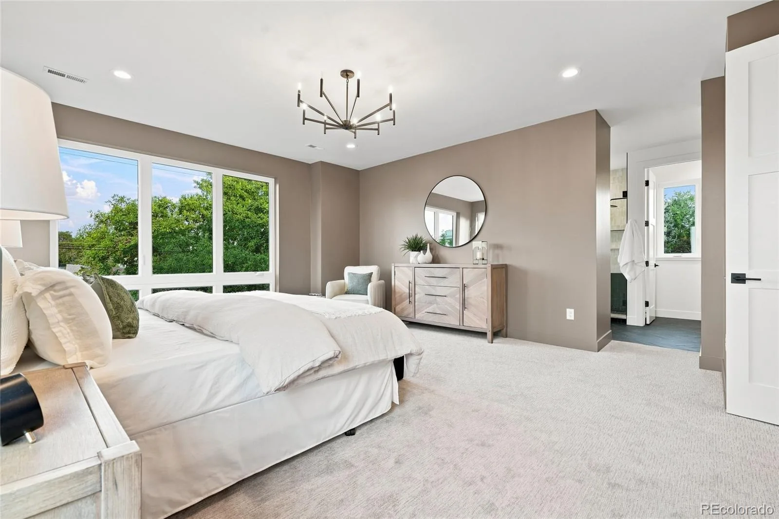 2934 S Bellaire Street Denver CO 80222 | MLS #REC2814290 08072026212524 1600 18