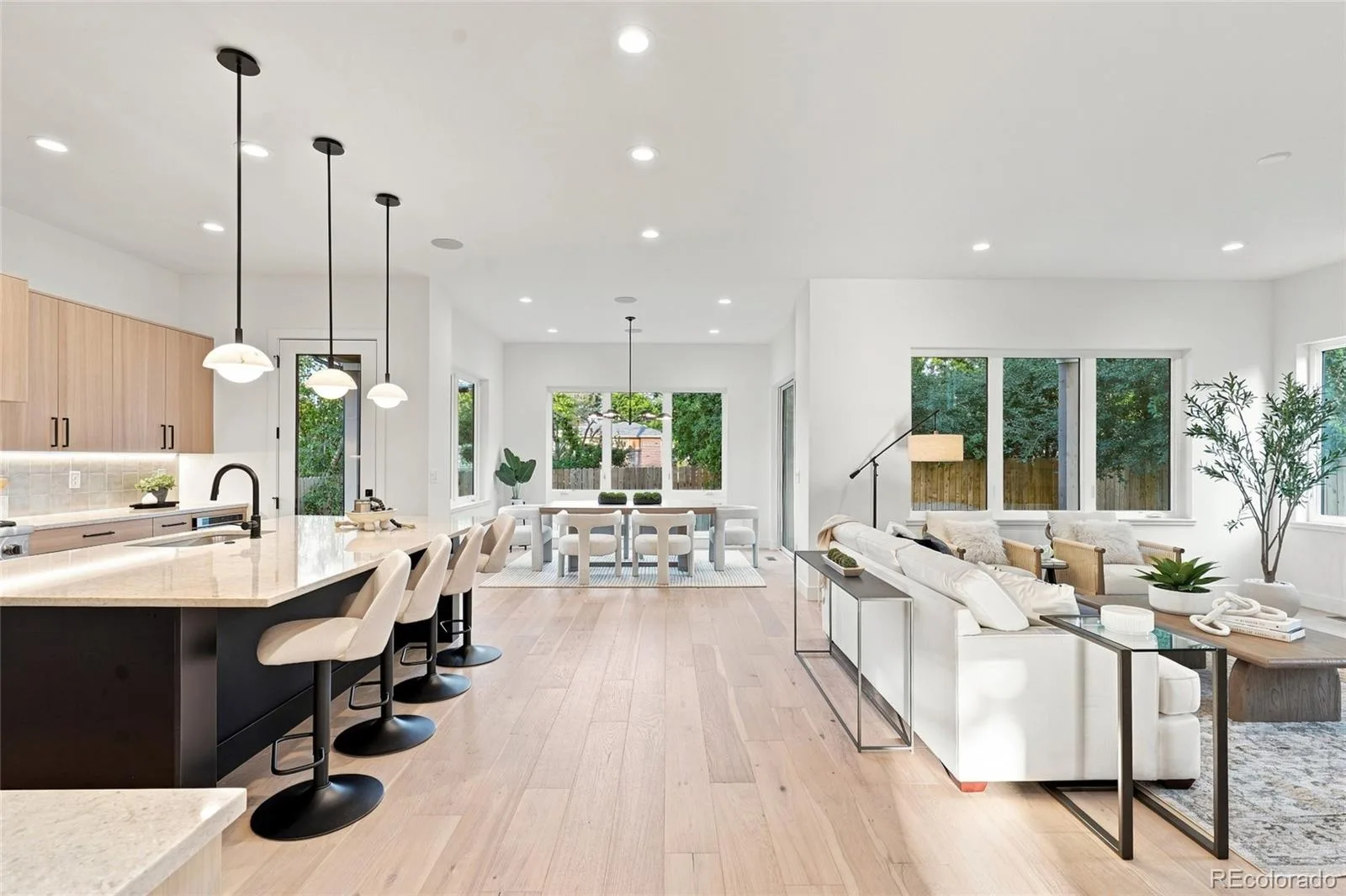 2934 S Bellaire Street Denver CO 80222 | MLS #REC2814290 08072026212524 1600 5