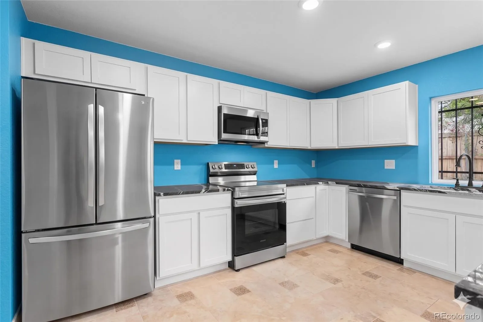 12978 E Elgin Drive Denver CO 80239 MLS #REC2814582 05132026213622 1600 1