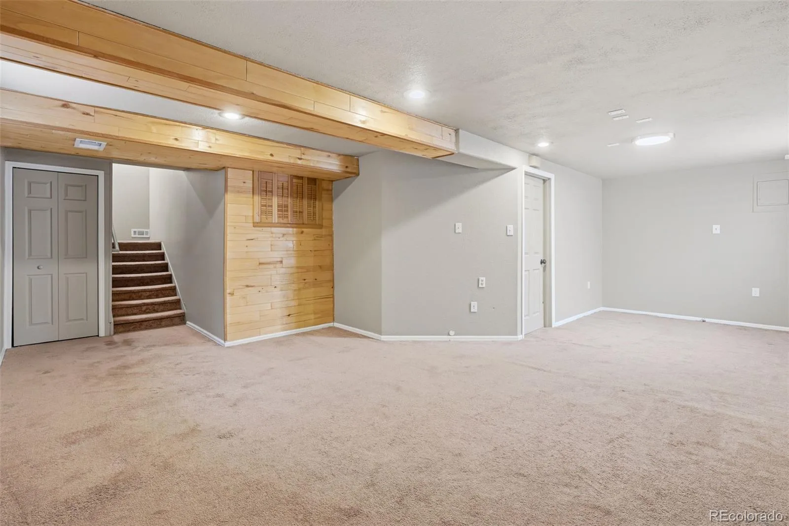 711 S Granby Circle Aurora CO 80012 | MLS #REC2814826 08162026202205 1600 18